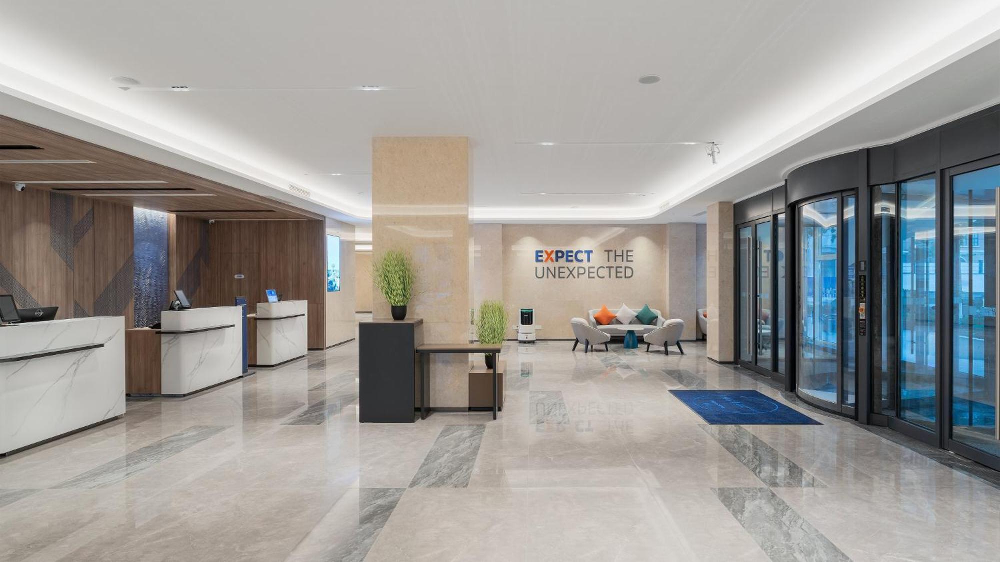 Holiday Inn Express Qingdao Shibei By Ihg Exterior foto